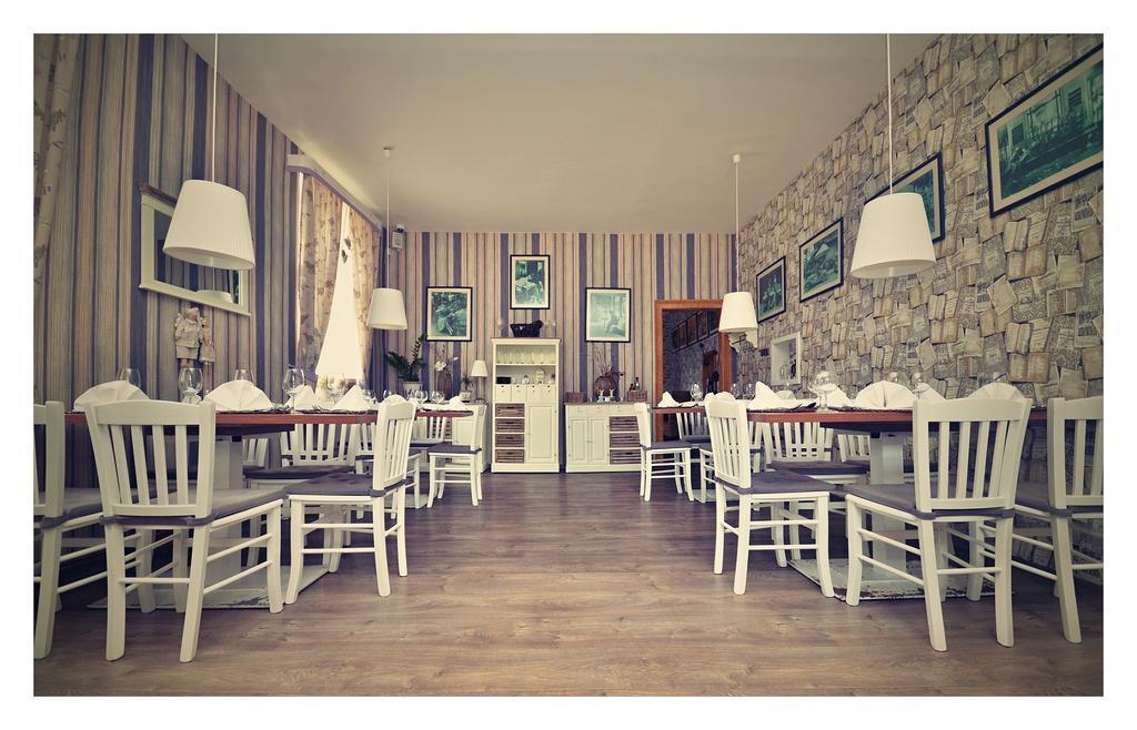 Restaurace Stara Lipa Hotel Ceska Lipa Ngoại thất bức ảnh